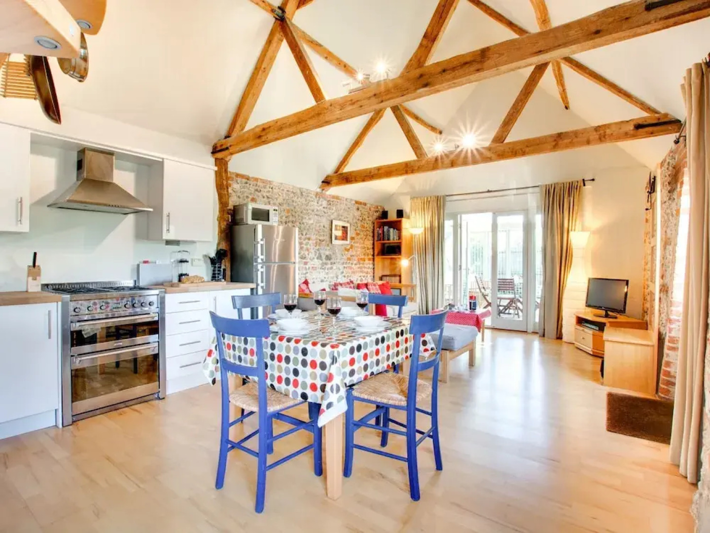 Traditional Holiday Home in Briston With Garden