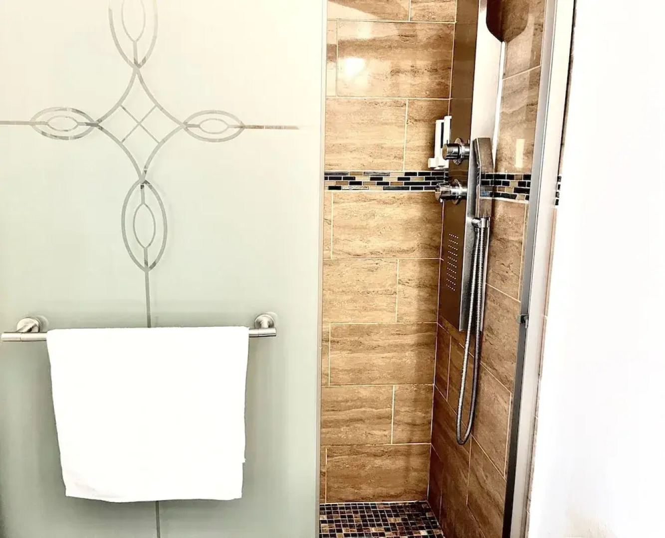 Stunning Marina Views Pool Kayak Island Tours