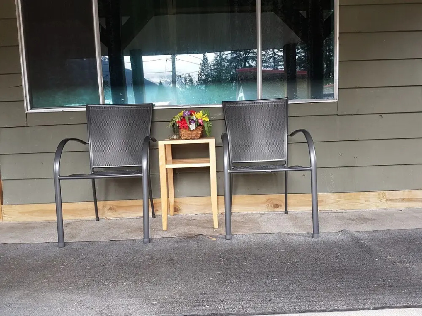 Holiday Motel & RV Resort