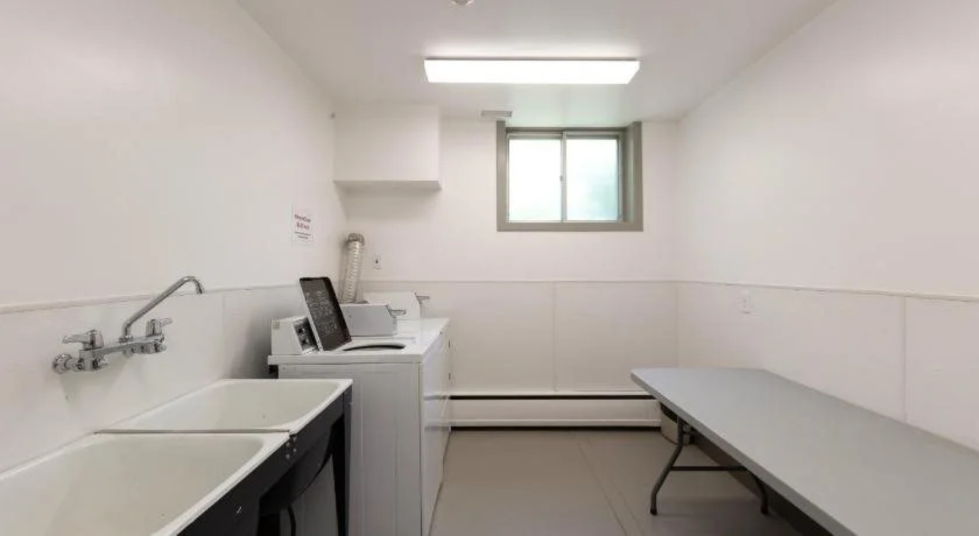 HI Edmonton - Hostel