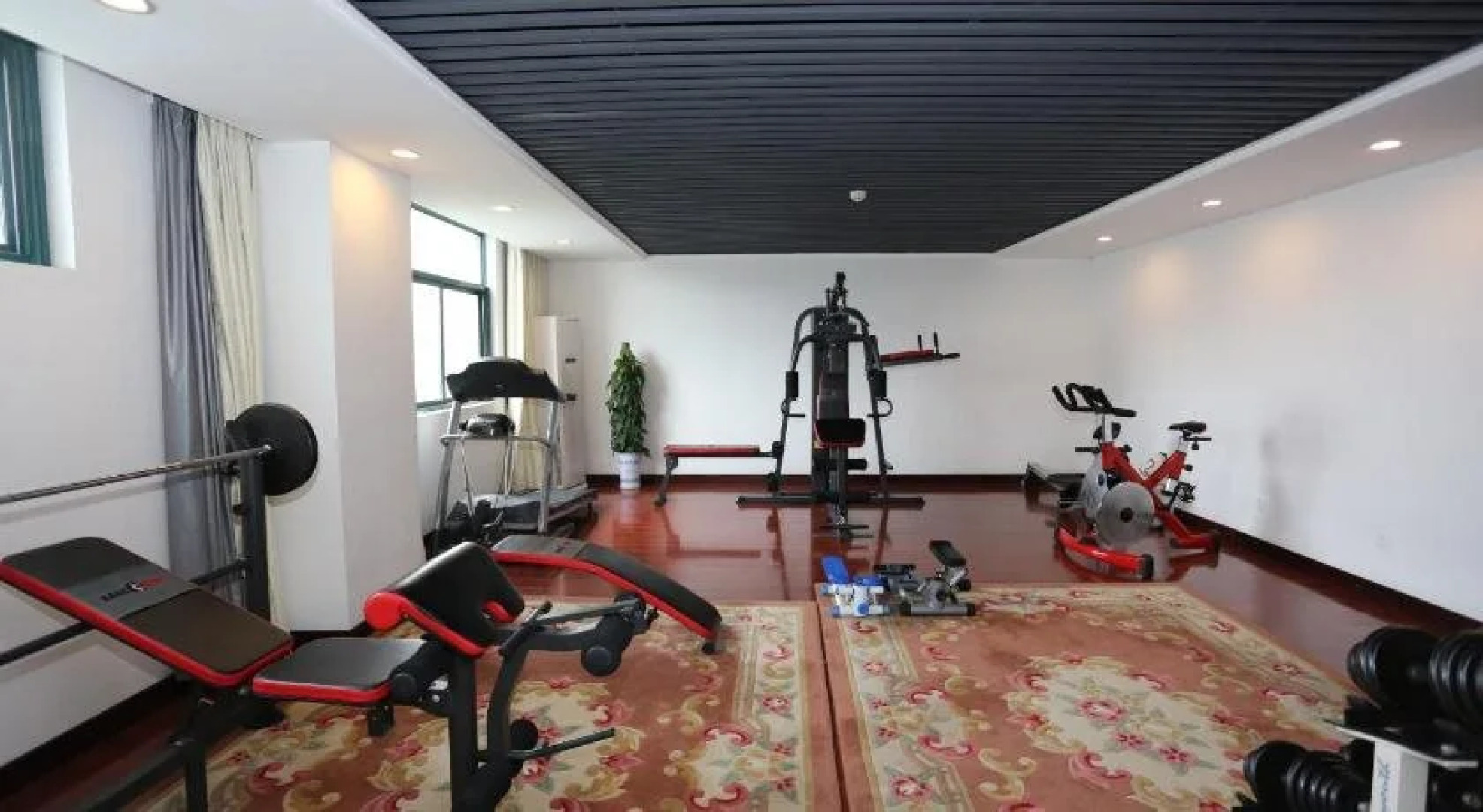 Yutai International Hotel