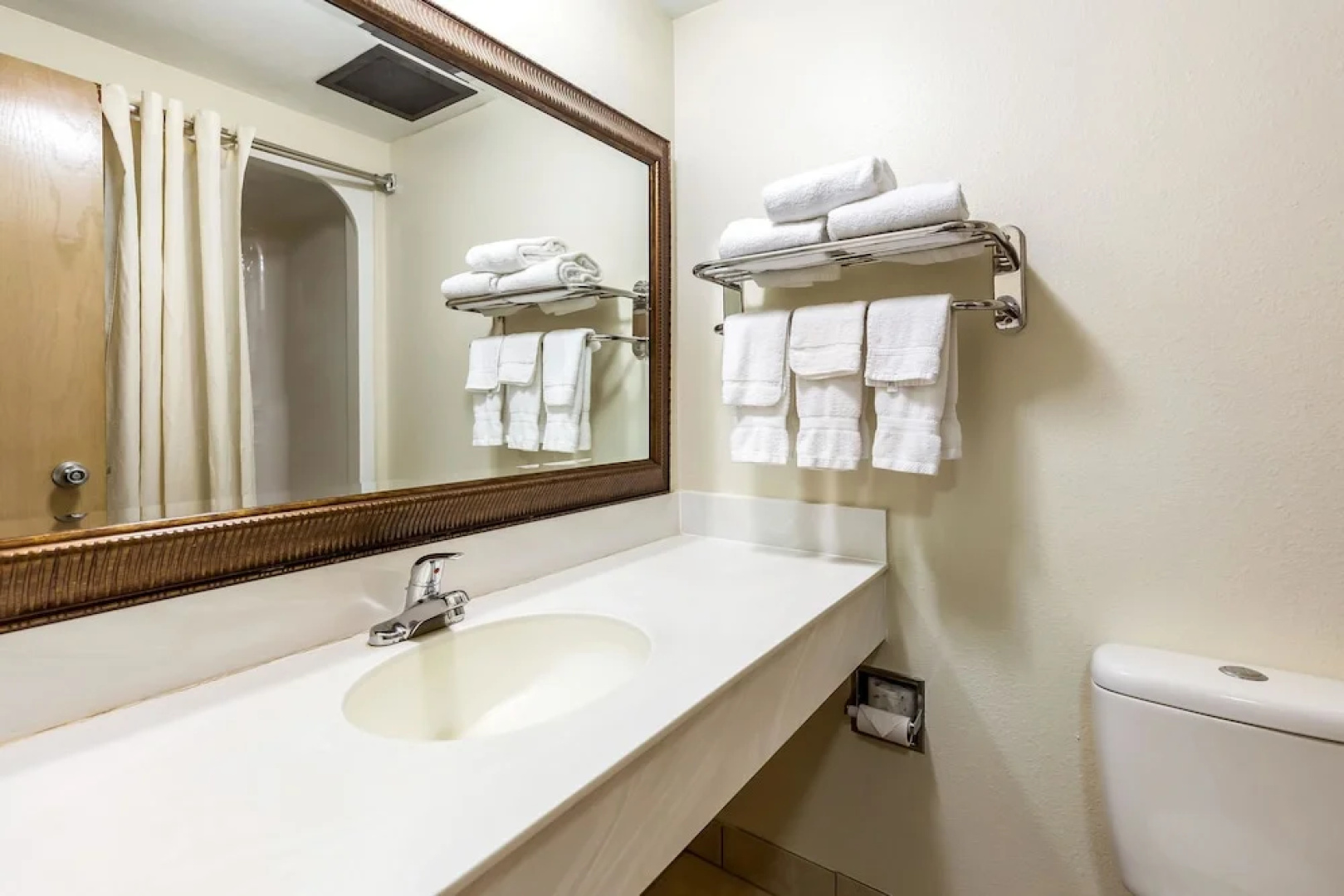 Econo Lodge Inn & Suites Fairview Heights near I-64 St Louis