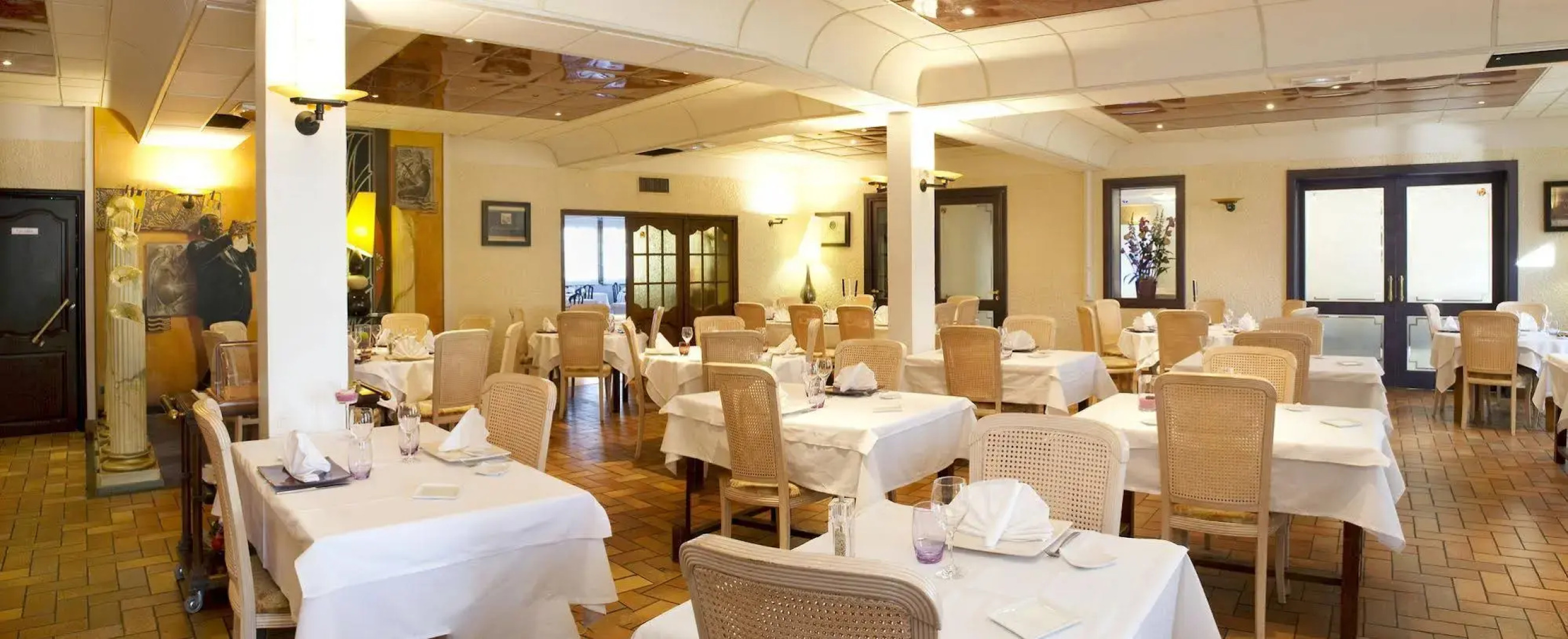 HOTEL Les Peyrières