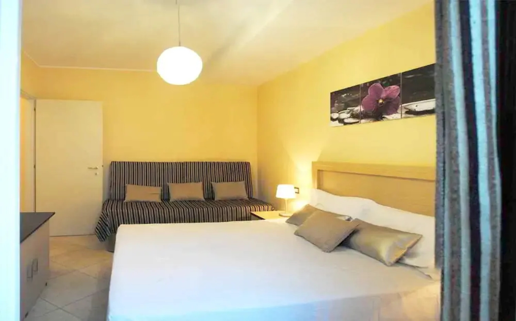 Apartment With 2 Bedrooms in Montelabbate, With Wonderful sea View, Pool Access, Enclosed Garden - 13 km From the Beach