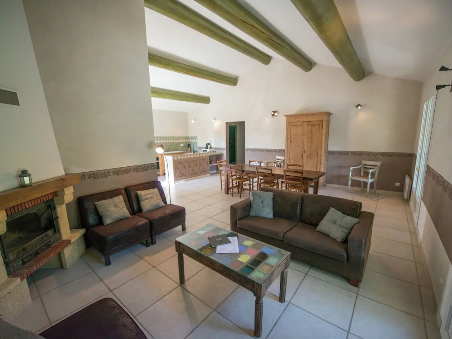 Tastefully Furnished Villa With Fenced Private Pool, 9 km From Vaison-la-romaine