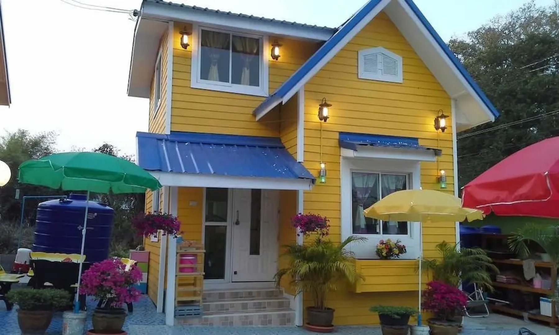 Buachompoo Resort Koh Sichang