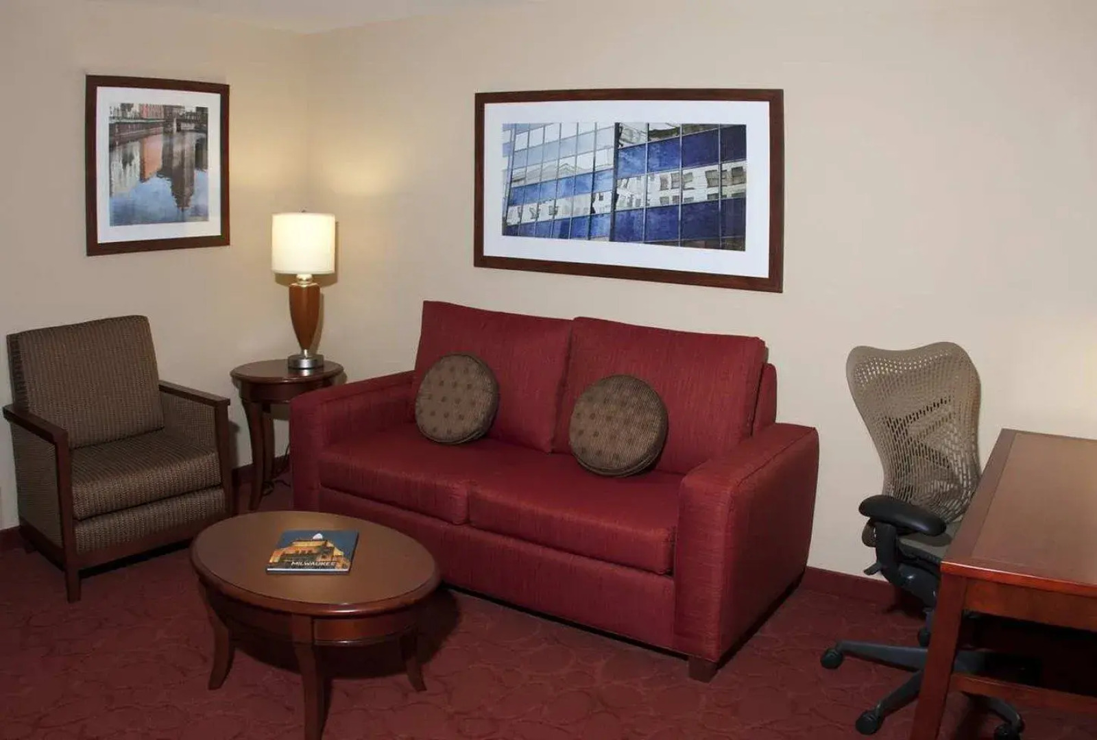 Hilton Garden Inn Milwaukee Airport