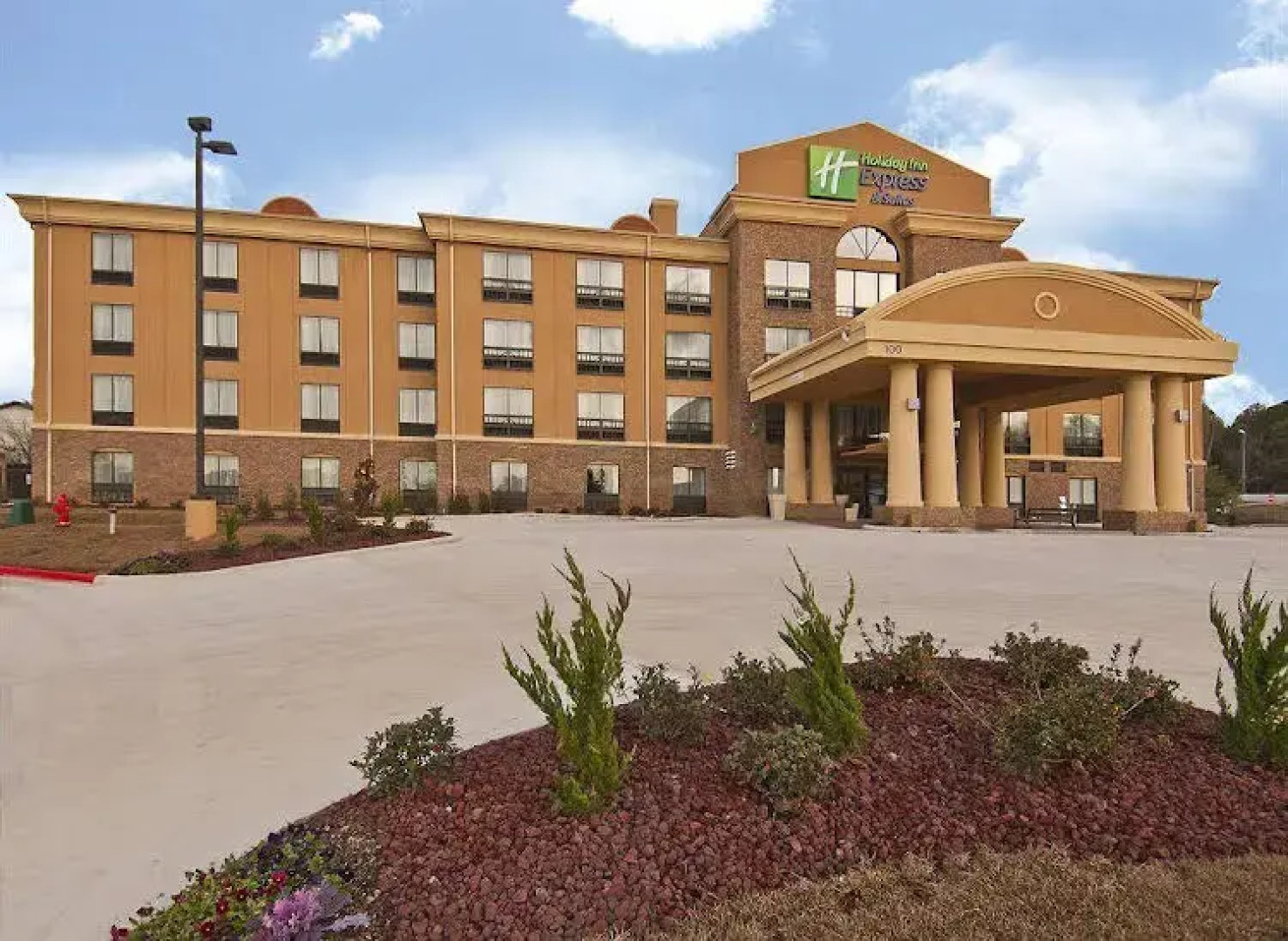 Holiday Inn Express: Pearl