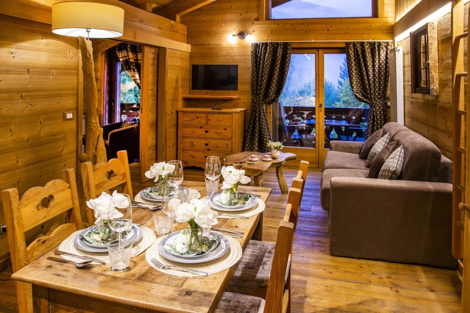 Bijoux Des Alpes Mont Blanc Village