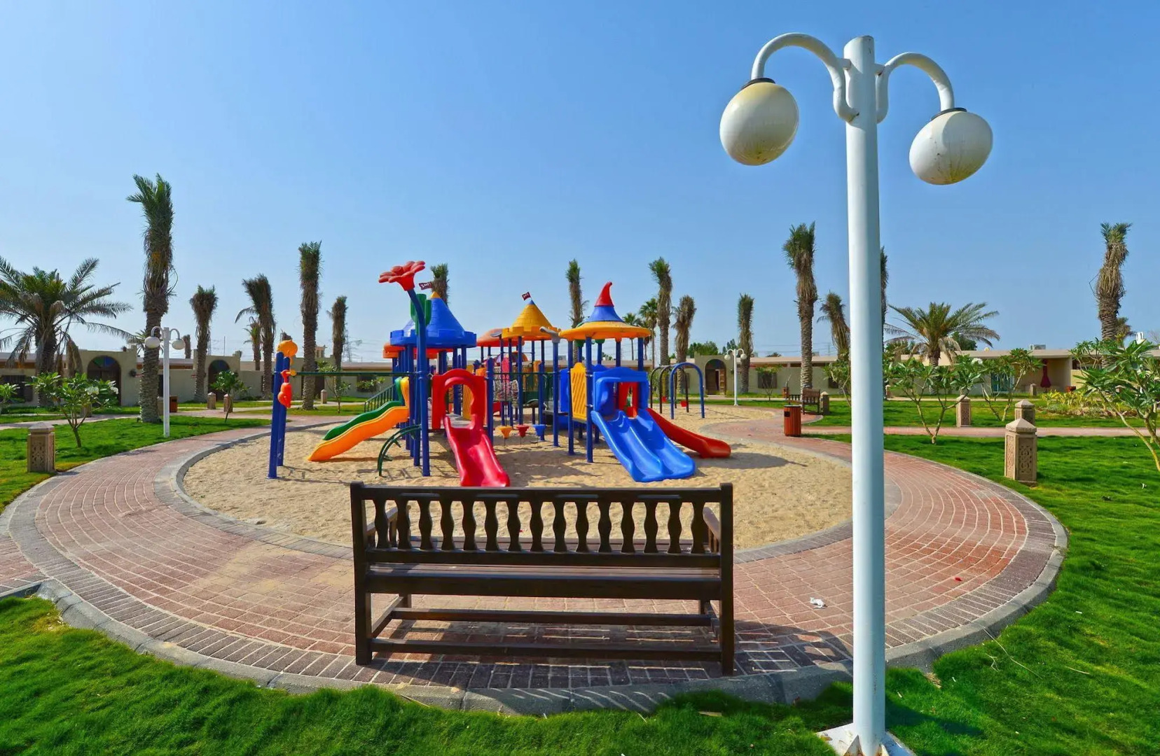 Lafontaine Le Lac Resort