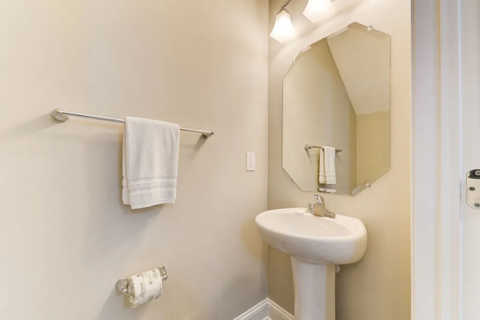 Beachykeen by Vtrips