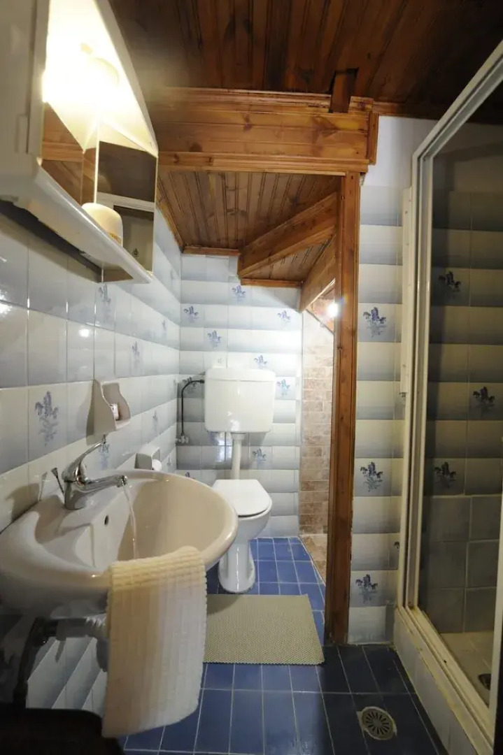 Traditional Greek Maisonette in Antiperni Village