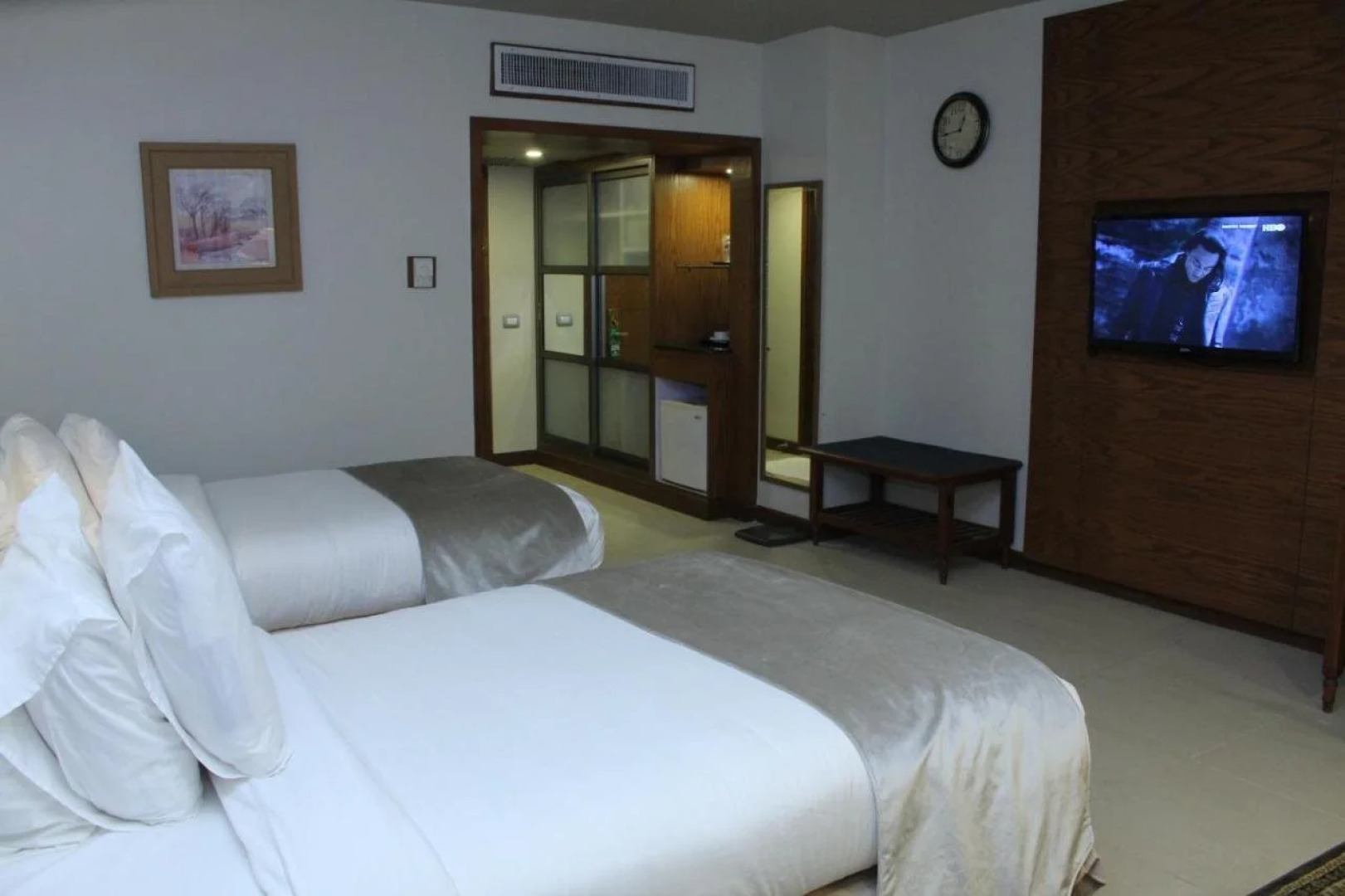 Regent Plaza Hotel & Convention Centre