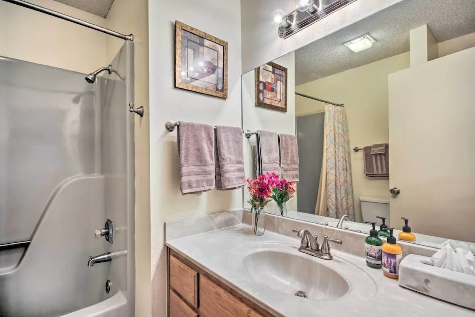 Bella Vista Home Base Near Mtn Biking & Golf!