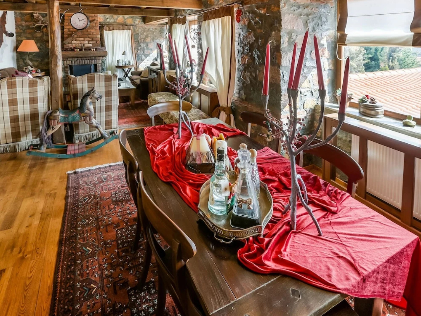 Lavish Holiday Home in Pella with Jacuzzi