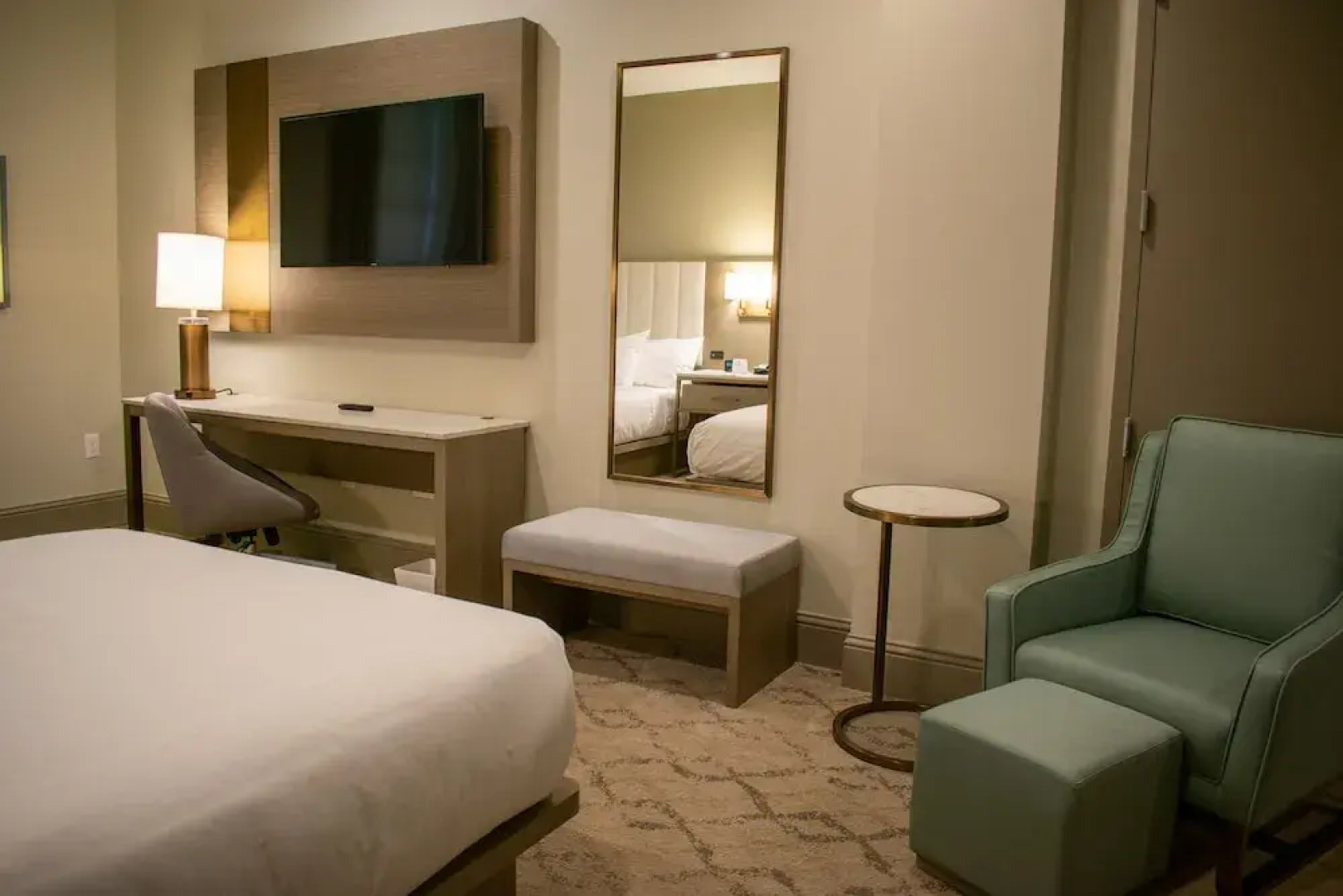 Centennial Plaza Resort Gulfport