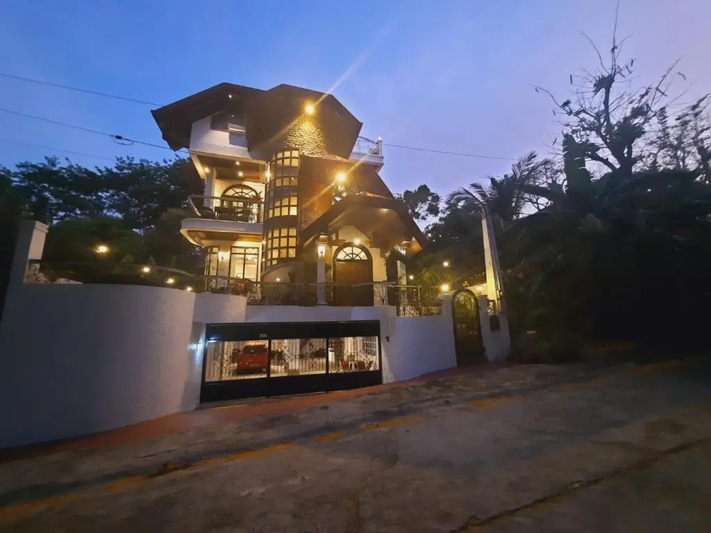 El Castillo Bed and Breakfast