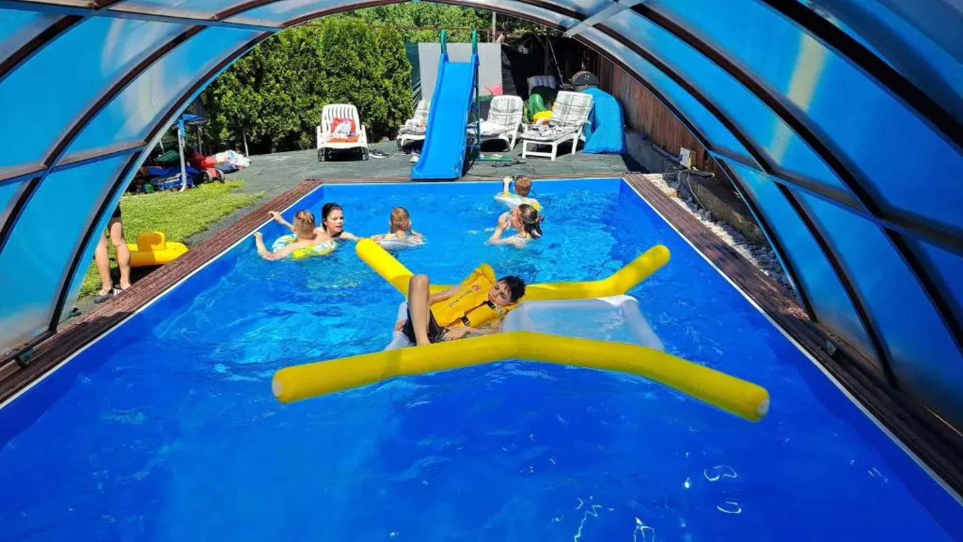 Bob Residence & pool