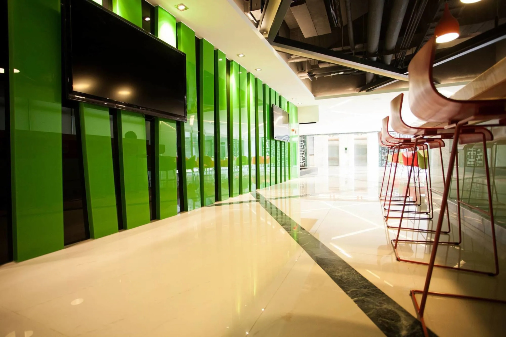 CHECK inn SELECT Hualien LinSen