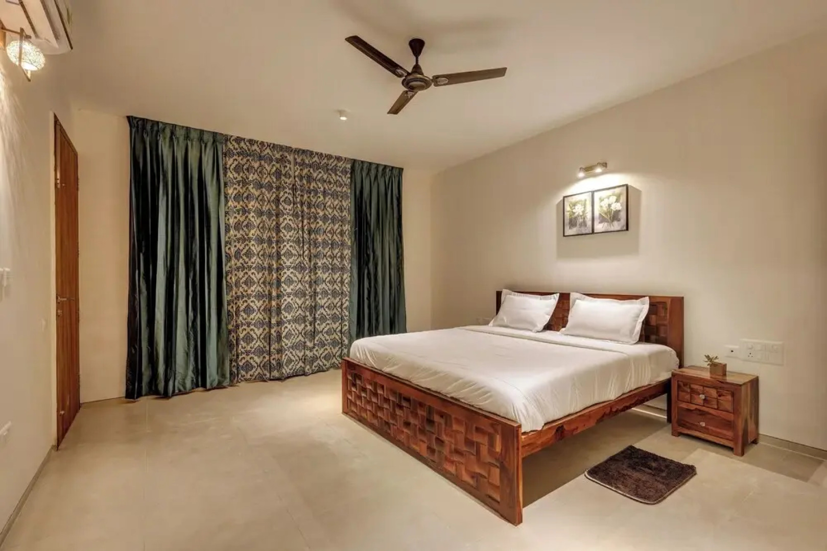 Royal County Villa by Stayjade