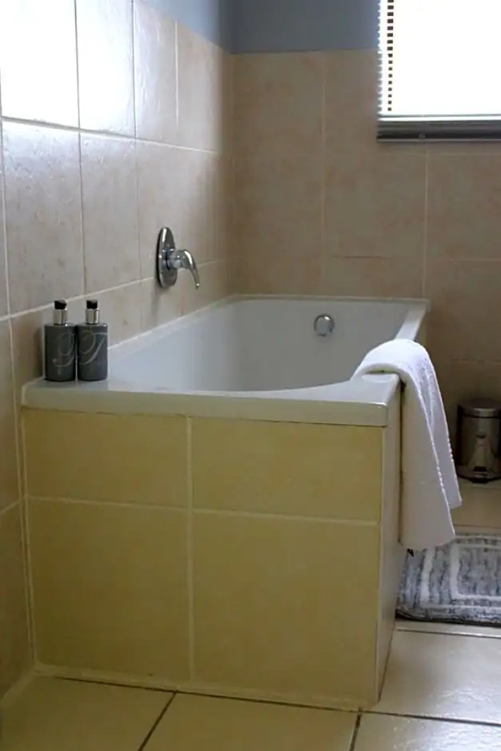 71 on Albert Guest House