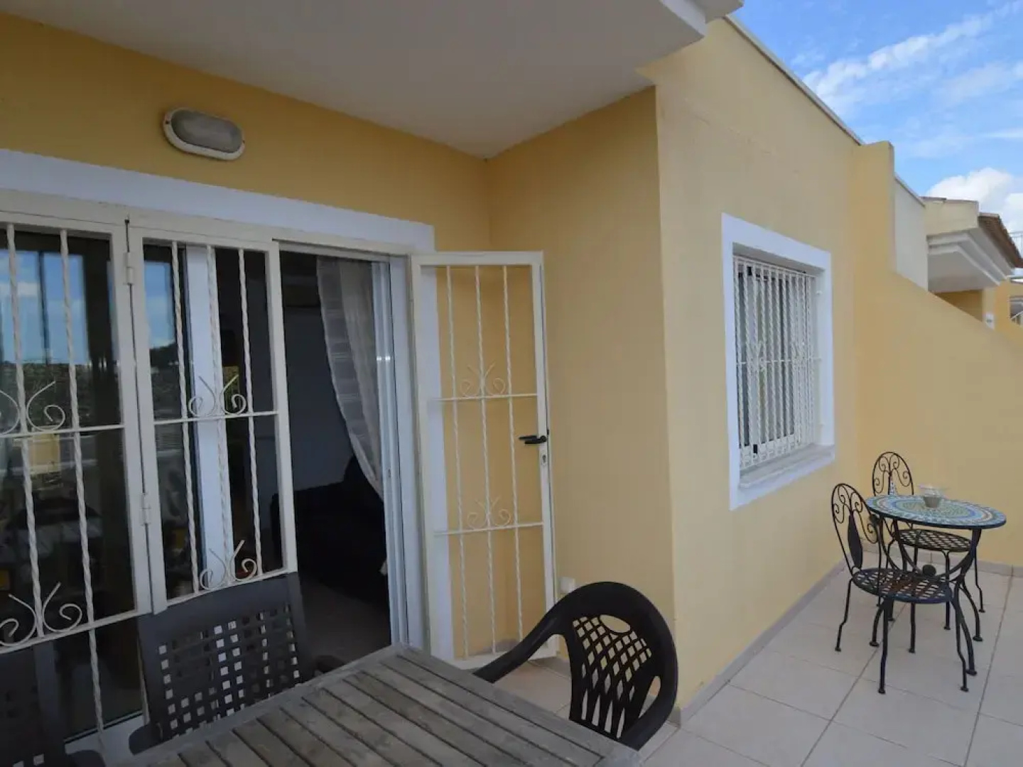 Belvilla by OYO Casa Opalo