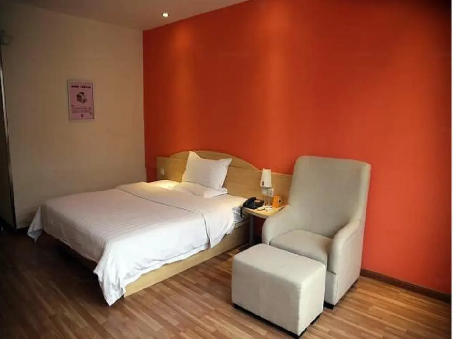 7Days Inn Nanjing Daxinggong Metro Station