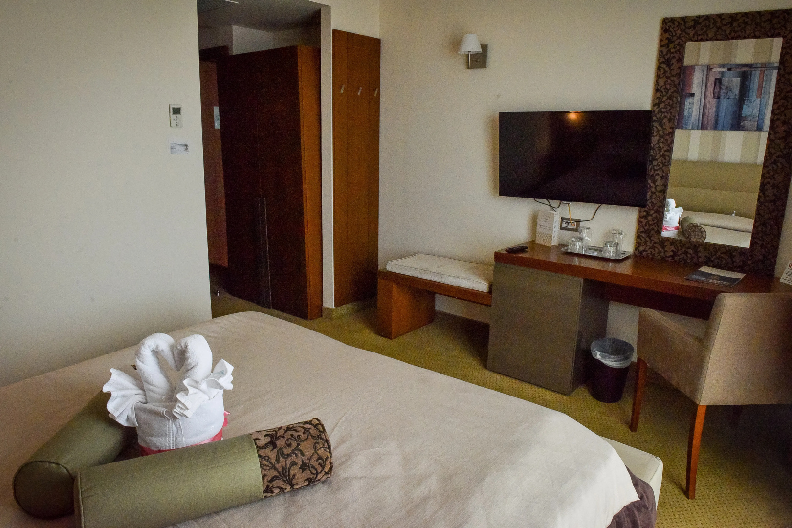 Iaki Hotel