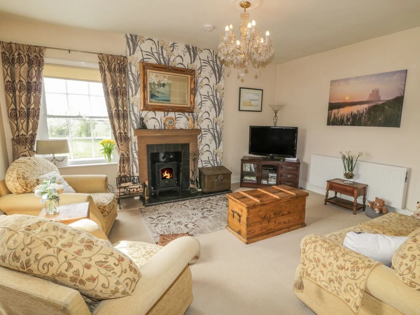 Apartment 7, Sneaton Hall