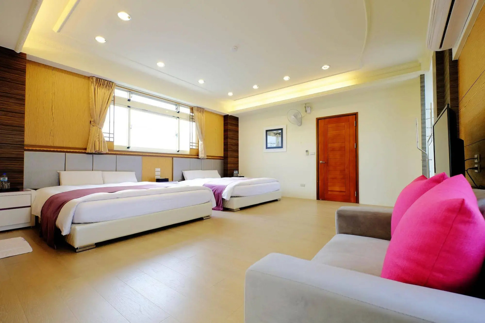 Kuan Pin Four Season Villa