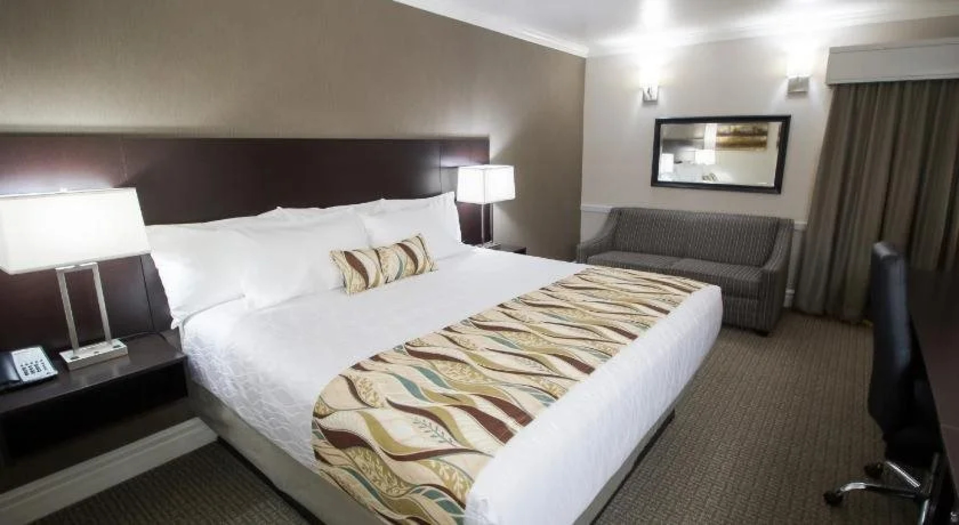 University Inn & Conference Center