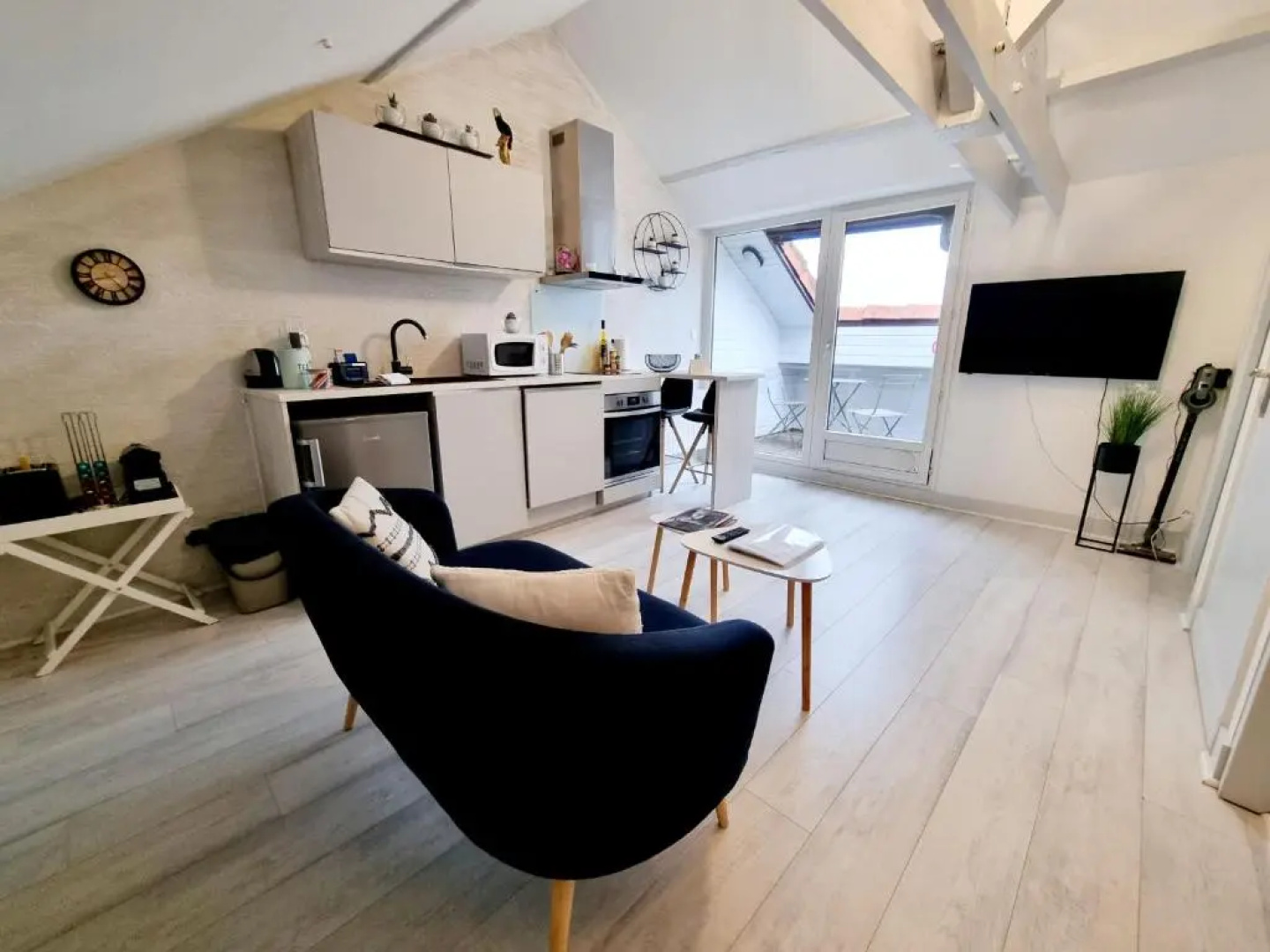 Centre Ville T2 Tout Confort Lumineux et Bureau