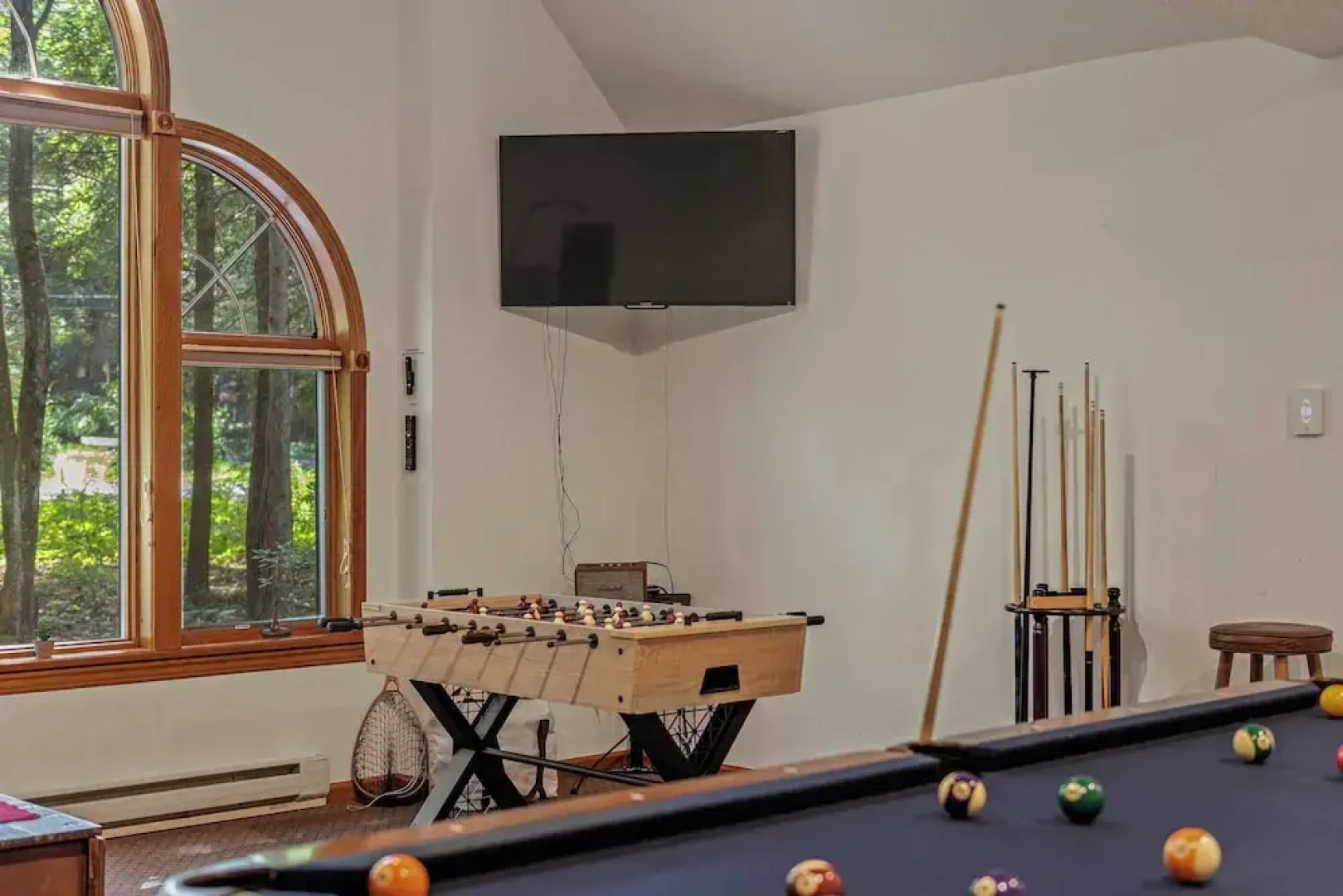 Tranquil Waterside by Avantstay Lakefront + Dock, Game Room, Views