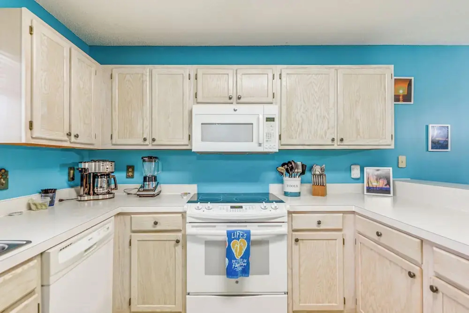 Warm Weather Escape! Golf & Relax in Little River