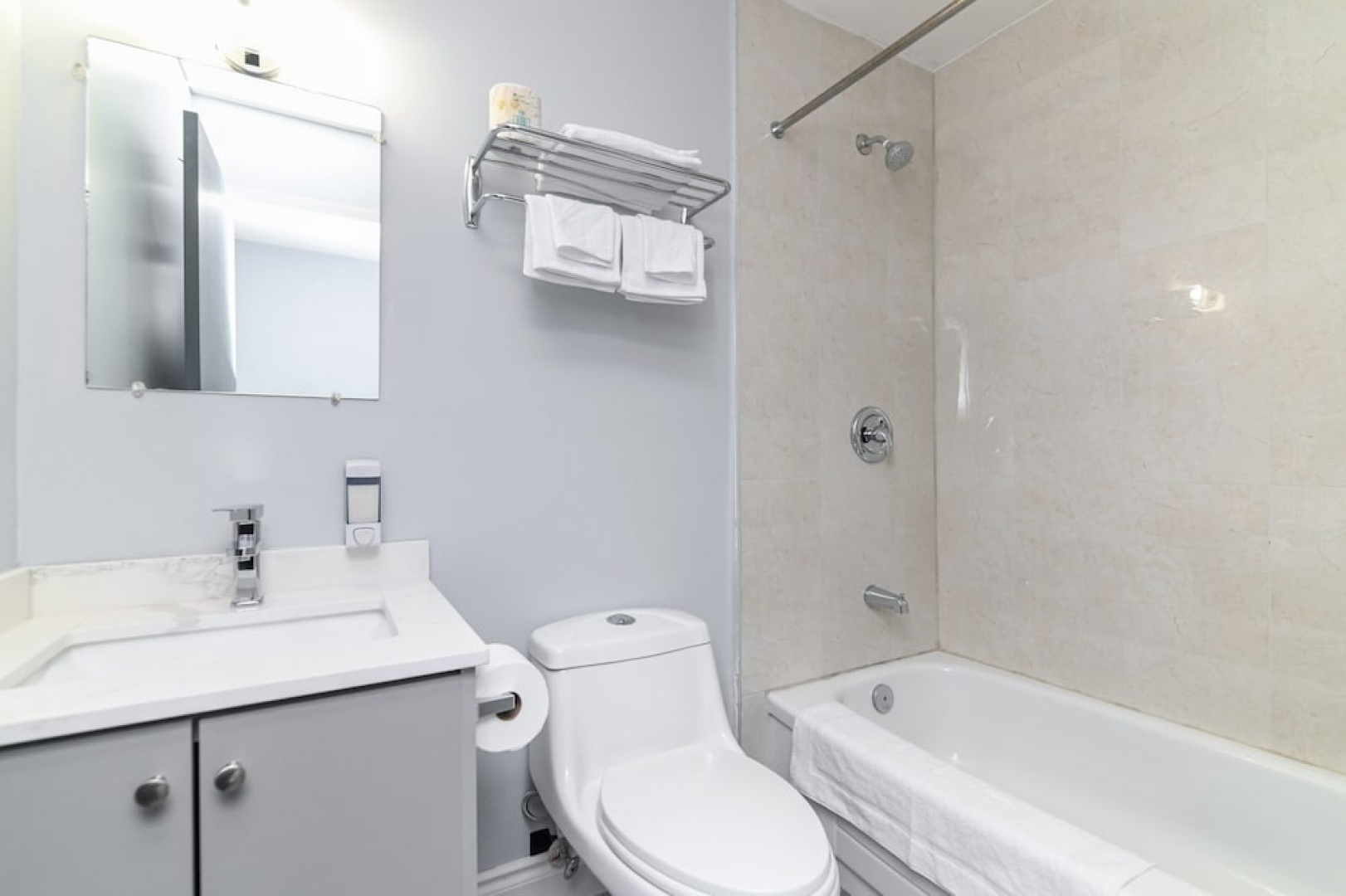 Mazinaw Residence Inn