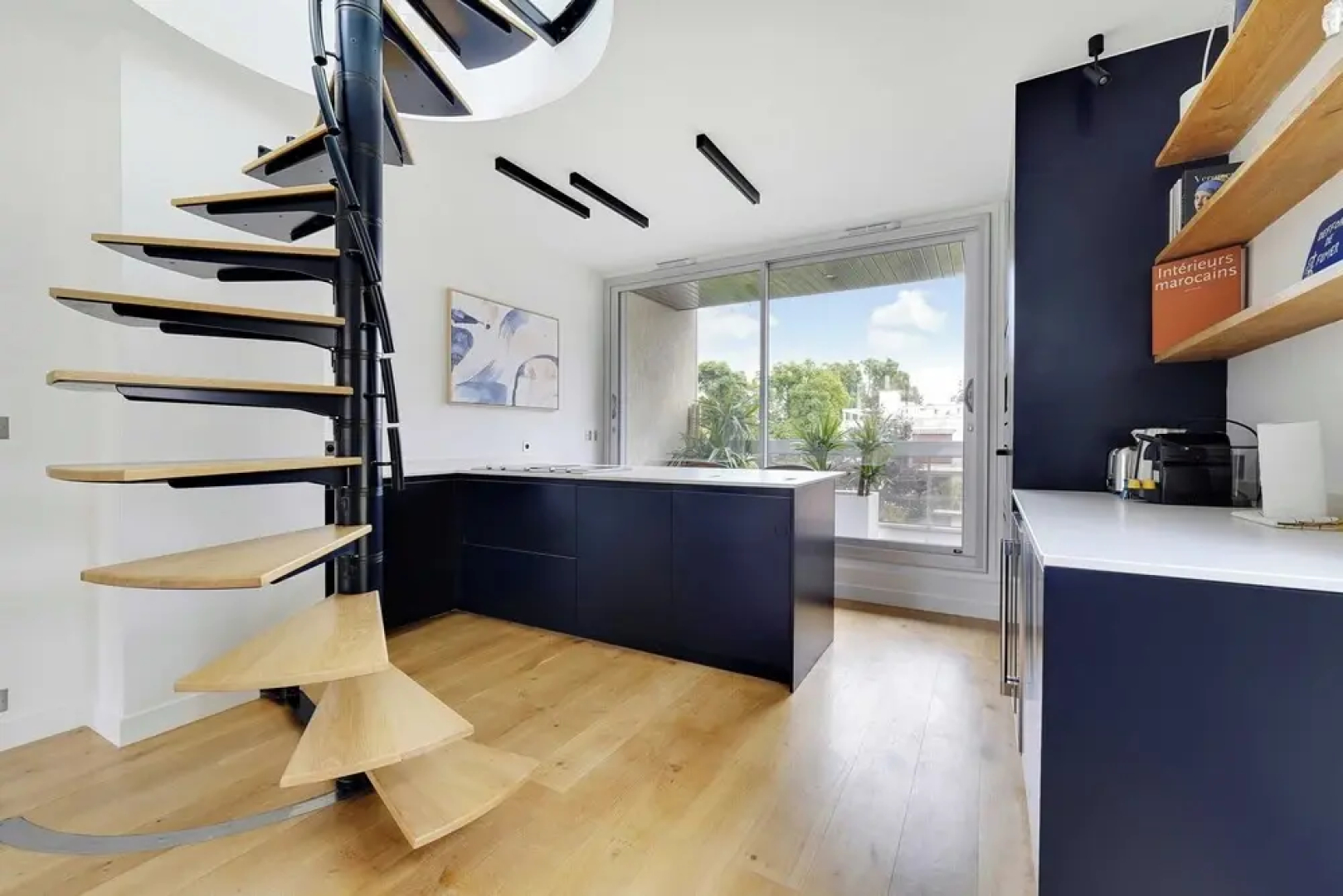 Exclusive Apt w/ Rooftop -2bd/4p Porte D'auteuil