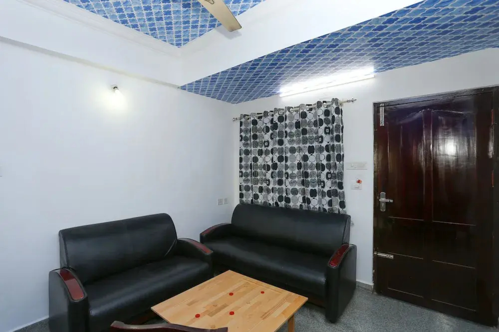 OYO Home 23654 Designer 2BHK