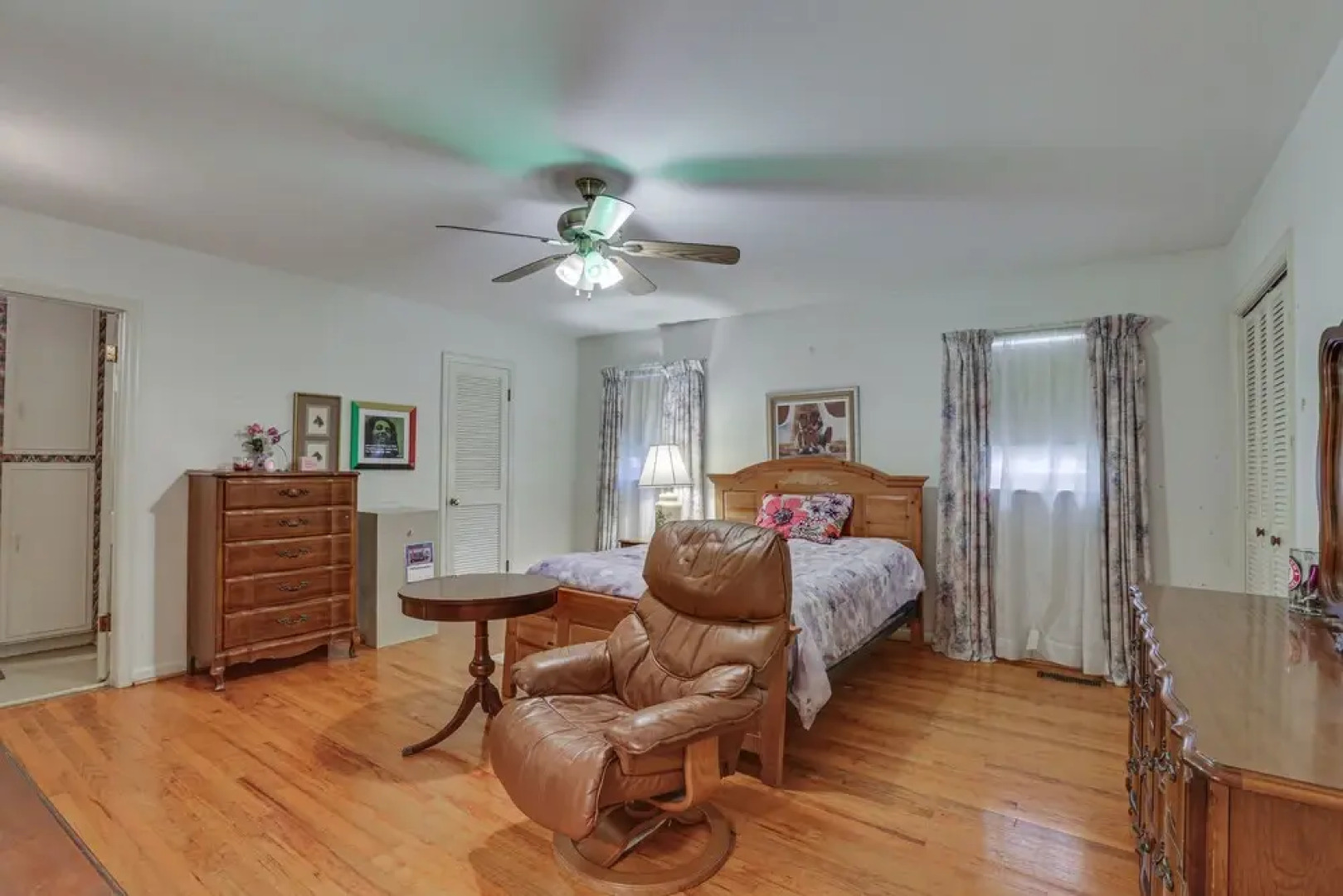 Rustic Thomasville Home w/ Deck: 2 Mi to Downtown!