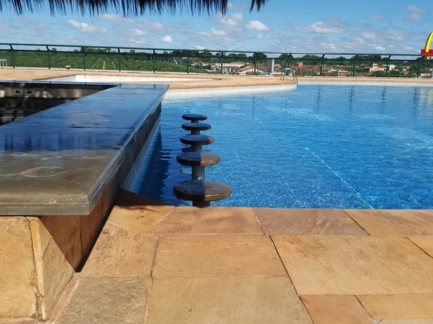 Hotel Plaza Shopping