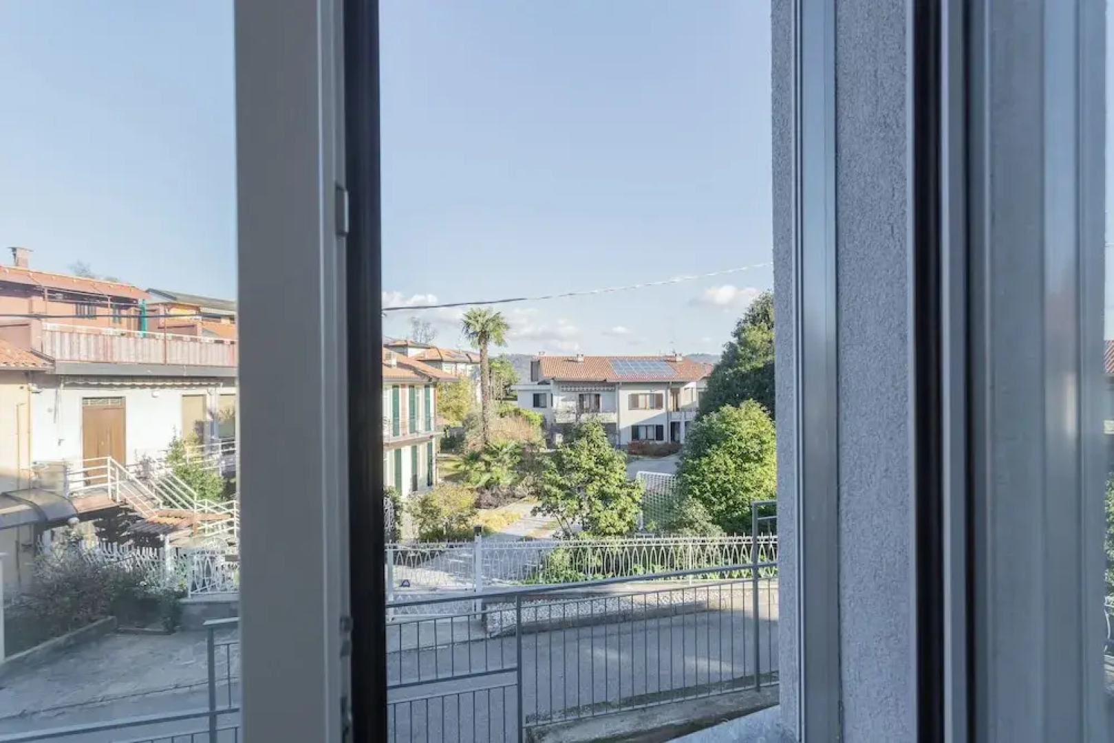 Isola Felice Grandate by Rent all Como