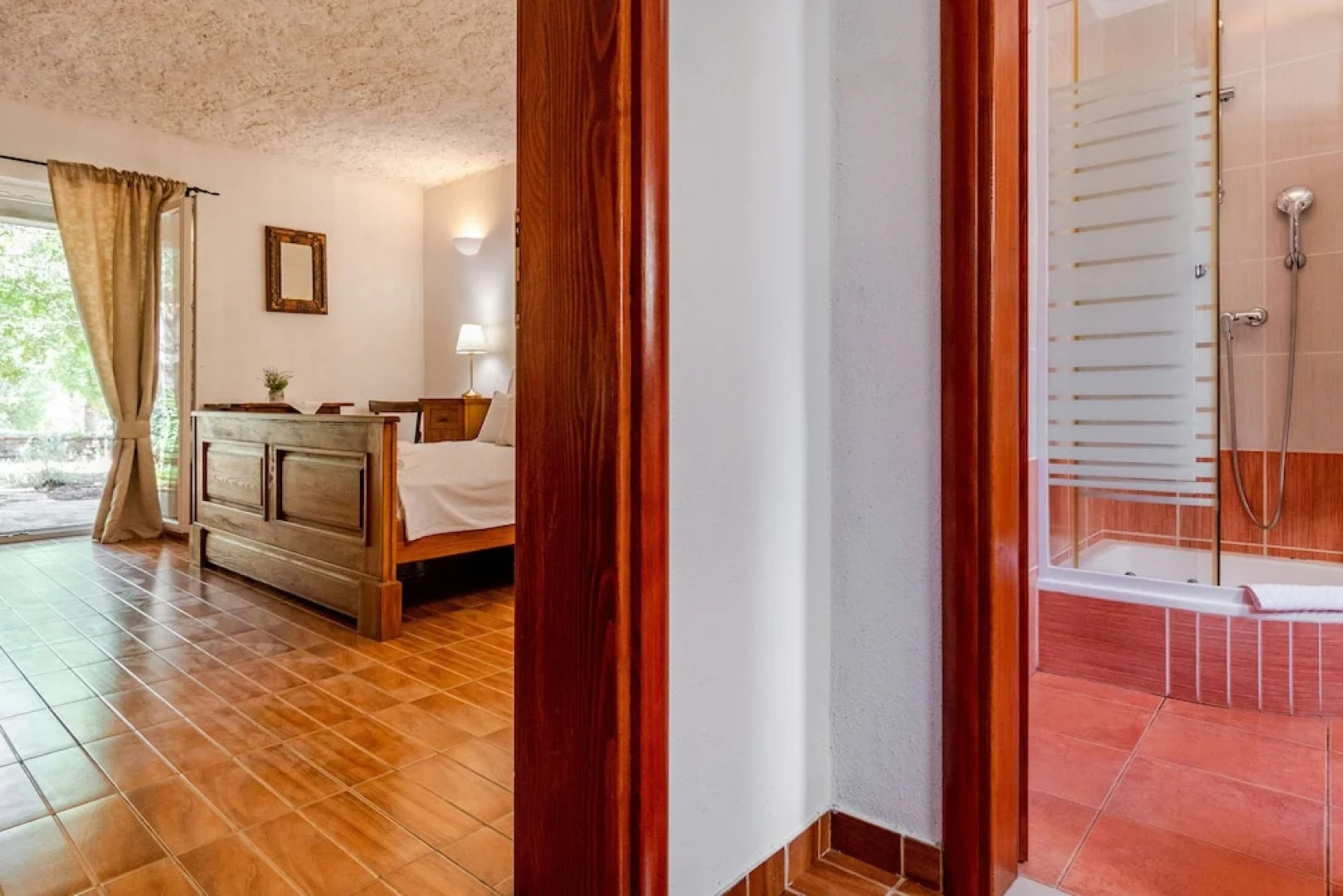 Rooms & Villas Nono Ban