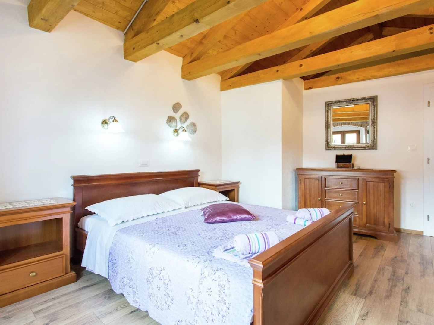 Beautiful Holiday in Krk Town, with Wifi And Roof Terrace, 300 Meters From Beach