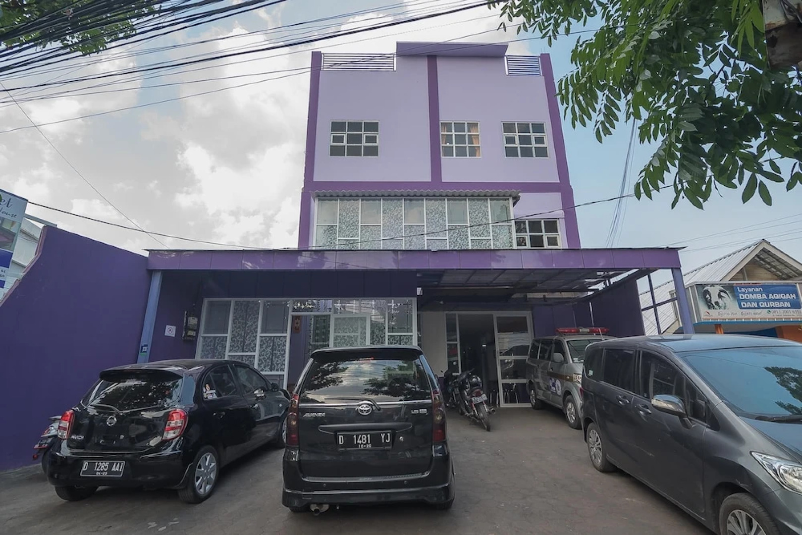 RedDoorz @ Gatot Subroto Street Bandung 2