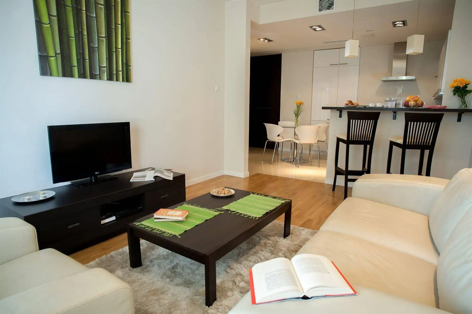 Platinum Towers E-Apartments