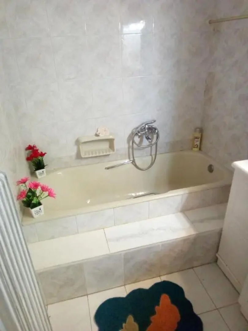 Villa Angela, Traditional house in the village