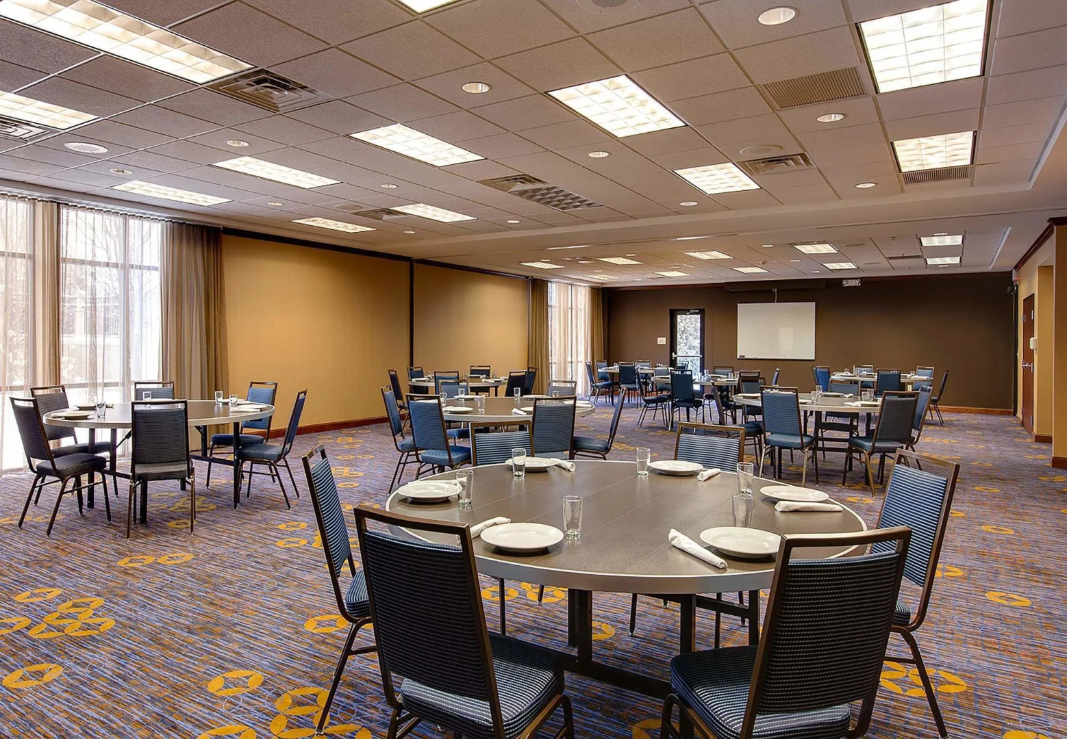 Courtyard by Marriott Chicago Schaumburg/Woodfield Mall