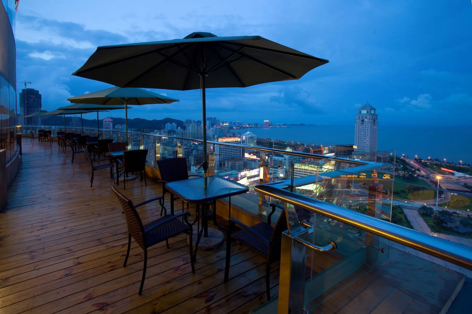 Zhuhai Charming Holiday Hotel