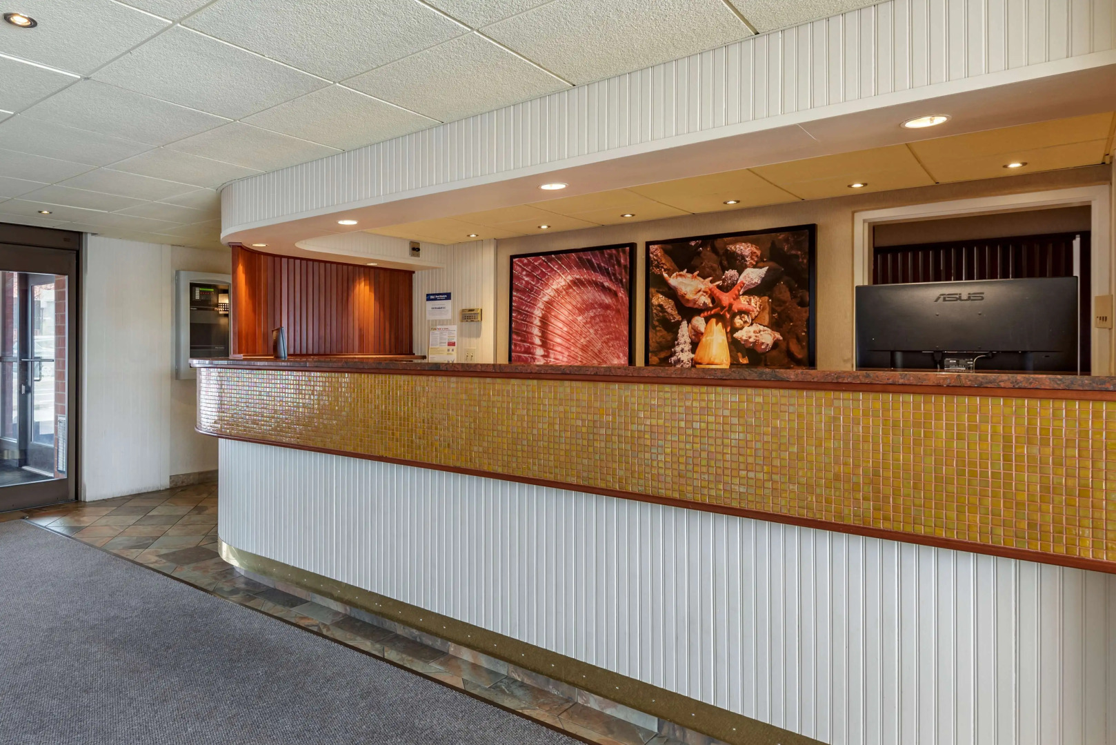Best Western Plus Oswego Hotel and Conference Center