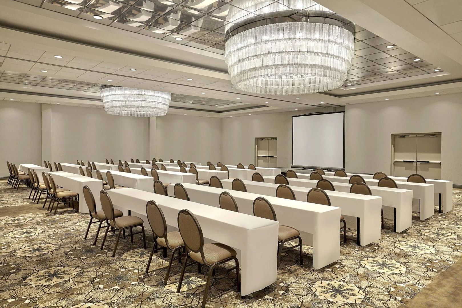 Sheraton Vancouver Guildford Hotel