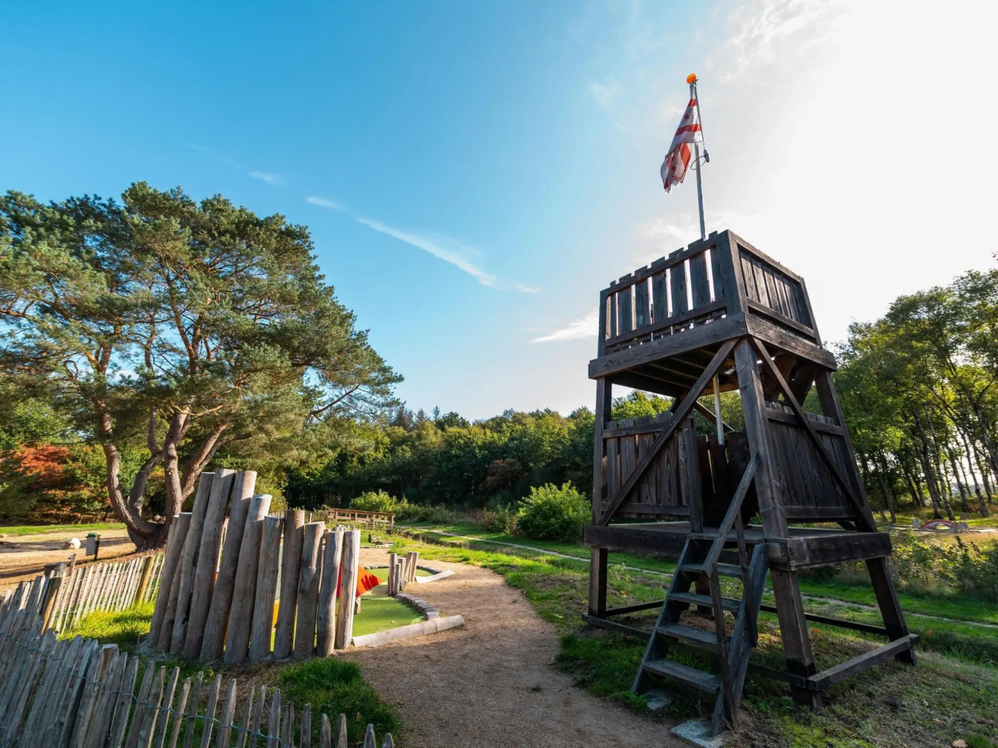 Wooden Lodge Near Three National Parks